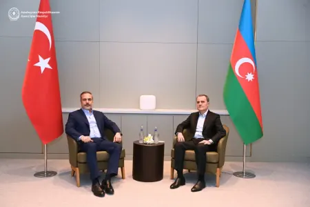 Ceyhun Bayramov Hakan Fidanla nəyi müzakirə etdi... - TƏFƏRRÜAT