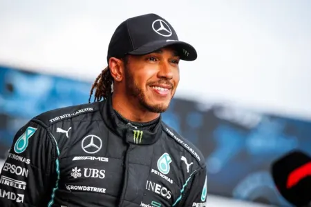 “Formula 1” üzrə Britaniya Qran-prisinin qalibi bəlli olubLuis Hamilton