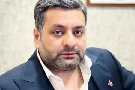 “Gecə hoteldə yatdığım yerdə..." - Elcanın başına iş gəldi