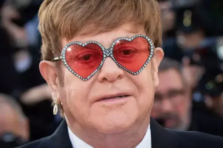 Elton Con işə düşdü!