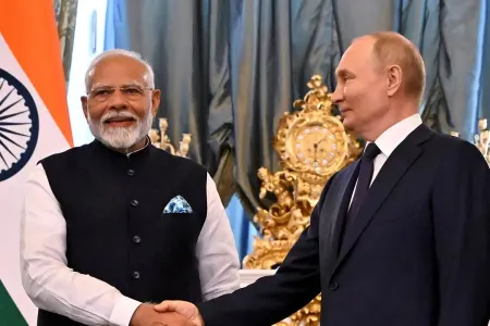 Putin və Modi Moskvada görüşdü