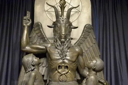 Yeni dini qanun: - Satanistlər məktəblərə girə biləcək?