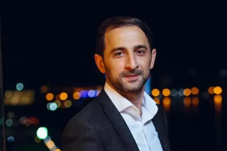 Pərvizə "Mall"da hücum çəkdilər - Mühafizəçilər çarəsiz qaldı