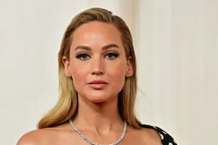 Cennifer Lourensdən yeni film