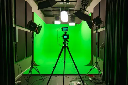 Məşhur aparıcı təqaüdə çıxdı: - Məni sonuncu dəfə görürsünüz - FOTO