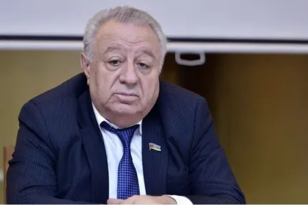 Hüseynbala Mirələmovun oğlu su pulunu ödəmir - Rəsmi