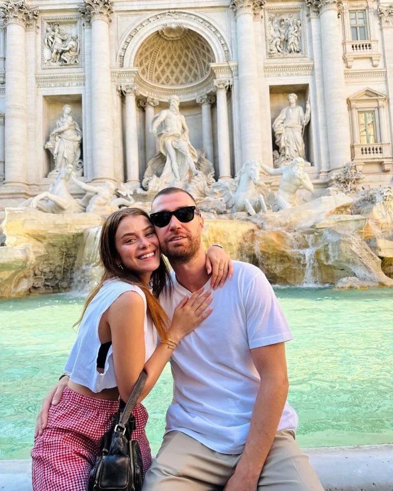 Məşhur cütlükdən romantik İtaliya tətili - FOTO