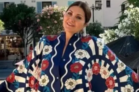 Sibel Can istirahətdə... - Foto