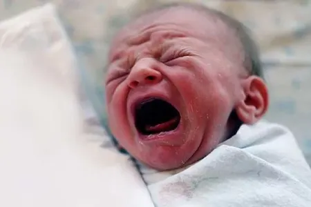 İaşə obyektində 15 günlük körpə tapıldı