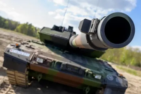 İspaniya Ukraynaya 10 Leopard tankı göndərdi