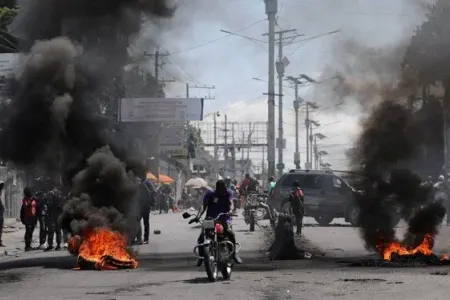 Keniyadan 200 nəfərlik polis dəstəyi