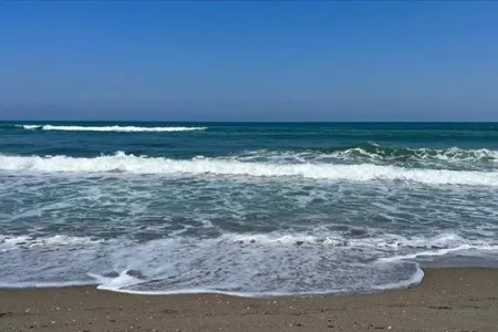 Qayıq və yaxta toqquşdu