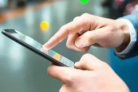 Azərbaycanda mobil telefonlar güdülür? - Həbs olunan var