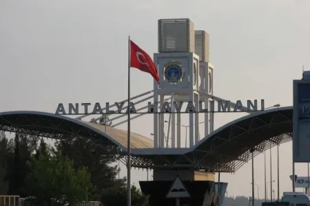 Antalya hava limanı yeni rekorda imza atdı