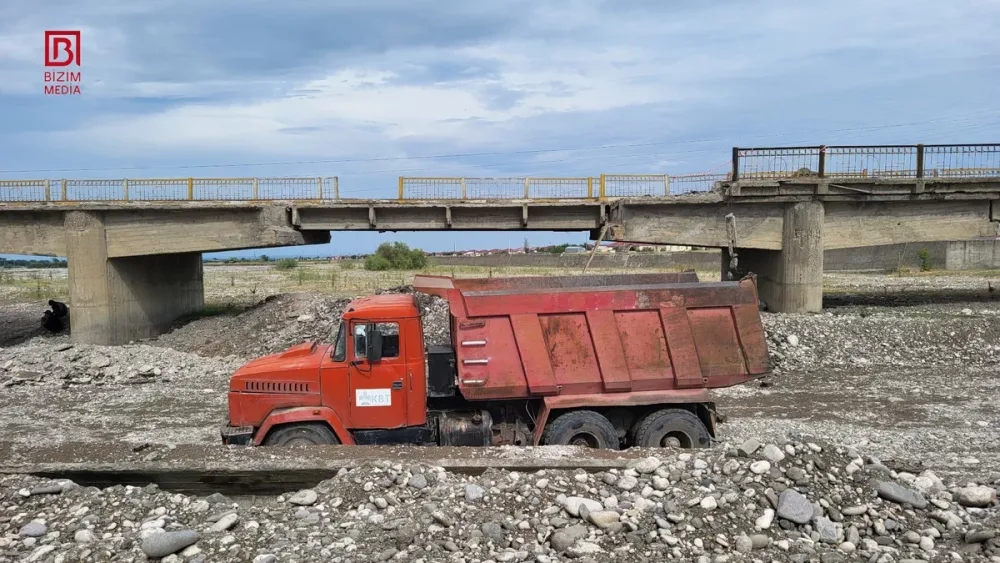 Qusarçayın üzərindəki körpü - BAĞLANDI - FOTO