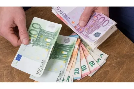 Avrozonada dövlət borcu artdı