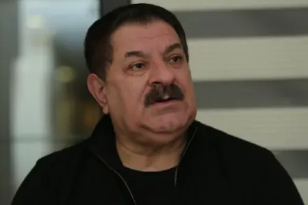 Ağadadaş Ağayev tanışını belə BALTALADI - RƏSMİ