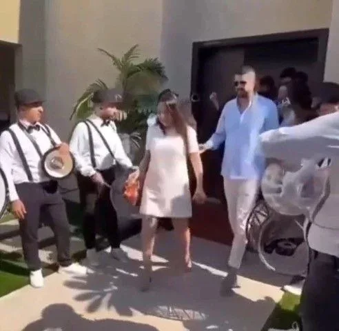 Ebru Gündeş boşanır - FOTO