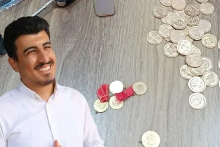 1 milyonluq qızılı restoranda - unutdu..