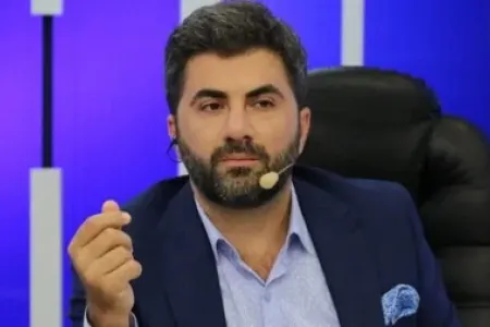 Zaur Baxşəliyev tələbə oldu - FOTO