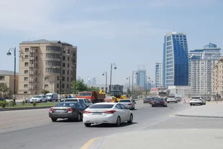 8 Noyabr prospektinin bir hissəsi bağlanır
