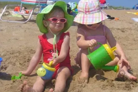 Uşaqlar üçün ölümcül oyunlar: - Pediatr çimməklə bağlı 10 əsas səhvi açıqladı