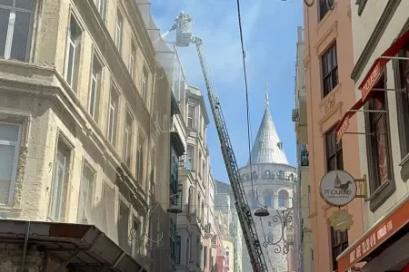 Qalatada yanğın: - Küçələri tüstü bürüdü