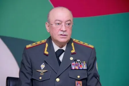 Nazir Ramiz Mehdiyevin qohumunu işdən çıxardı