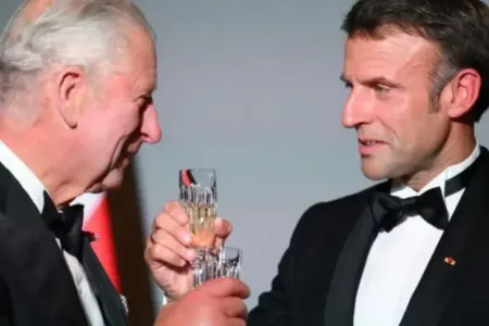 Kral III Çarlz Makronla axşam yeməyində 450 min avro xərclədi