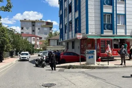 Borclu olduğu satıcını güllələdi
