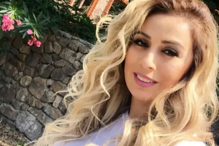 "O videonu yaysam, səhnədə statuslu müğənni qalmayacaq!" - Roza HƏDƏLƏDİ - VİDEO