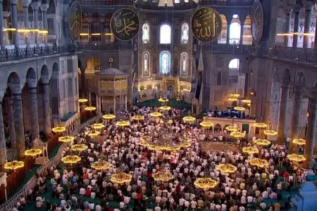 Haniyə üçün Ayasofyada cənazə namazı qılındı