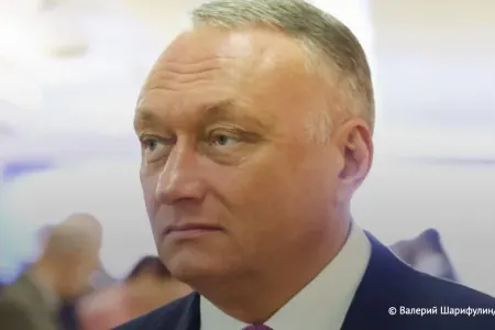 Rusiyada senator parlamentdə - SAXLANILDI