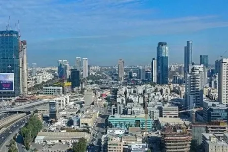 İsrail hava məkanını BAĞLADI