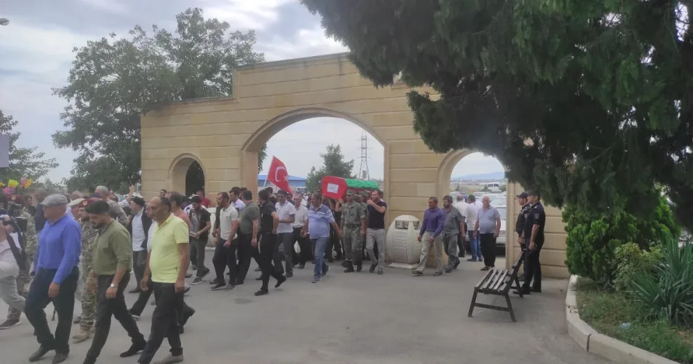 İki il əvvəl Laçında itkin düşən hərbçilərimiz - DƏFN EDİLDİ - FOTOlar