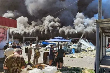 Rusiya Ukraynada supermarketə hücum etdi: - Ölən və yaralananlar var - VİDEO