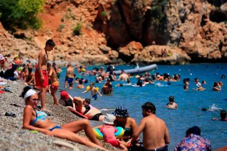 Antalya yanır - 45 DƏRƏCƏ İSTİ