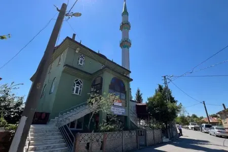 Məscidi 7 milyona satışa çıxartdı