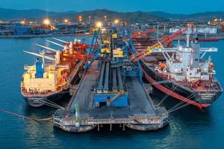 Rusiya limanlarında yükdaşımaların - həcmi azalıb