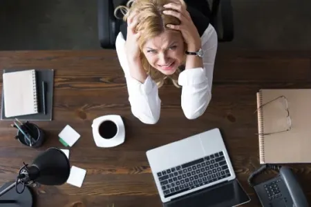 İş stresi ürək çatışmazlığına səbəb OLA BİLƏR