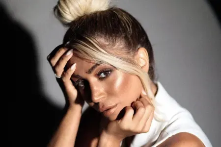 "Məhkəmənin önündə yoldaşımla göz yaşımızı silə-silə AYRILMIŞIQ"