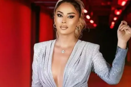 Rozanın kişi həmkarı ilə yataq otağında görüntüləri yayıldı - VİDEO