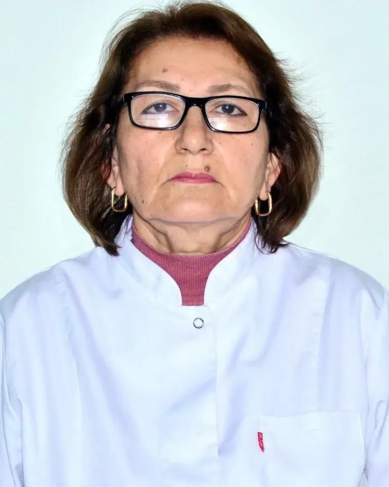 Həbs edilmiş qalmaqallı ginekoloq vəfat etdi - FOTO
