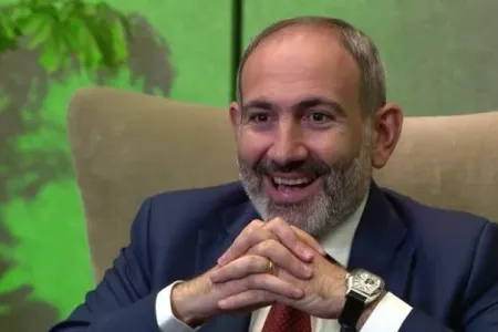 Regionda partlayışlar olur: Paşinyan görün nə edir - – FOTO