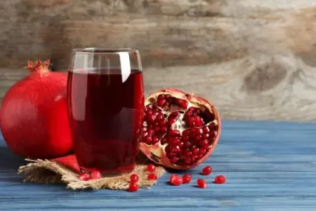 Bu şəxslər hər gün nar şirəsi içməlidir