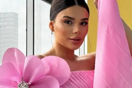 Aysun körpəsini qızıl suyunda çimizdirəcək