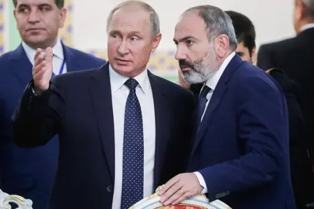 Putinlə Paşinyan arasında dəhliz söhbəti: - “Hazıram”