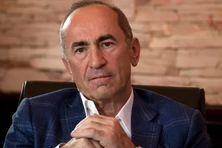 Robert Köçəryan - HƏRƏKƏTƏ KEÇDİ