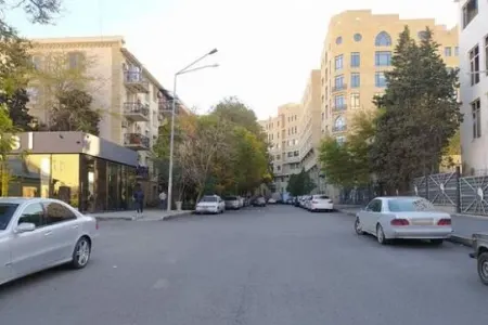 Bakının bu prospektində xüsusi hərəkət zolağı qurulur