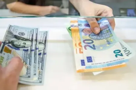 Manat qarşısında bahalaşdı: - 1 manat 90 qəpik oldu